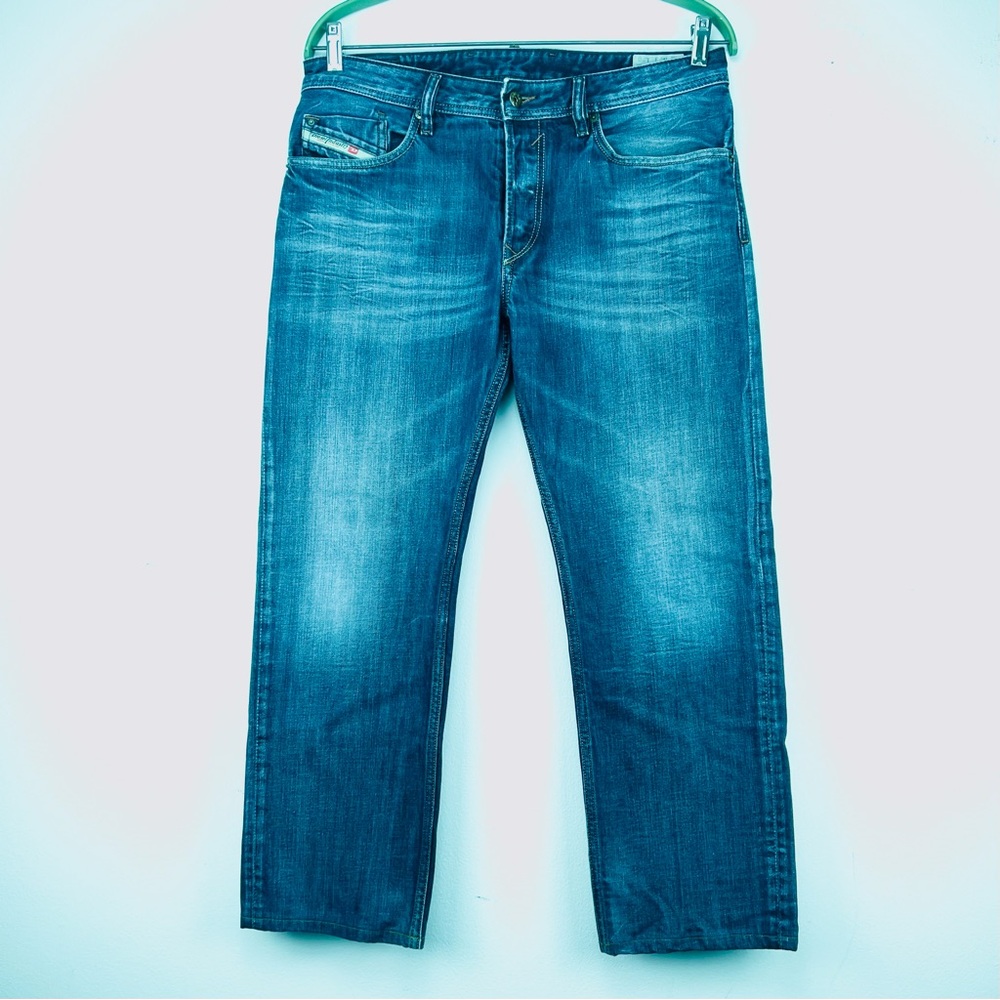 Diesel Industry Jeans Waykee Regular-Straight Size 33W x 30L Wash 0806U
